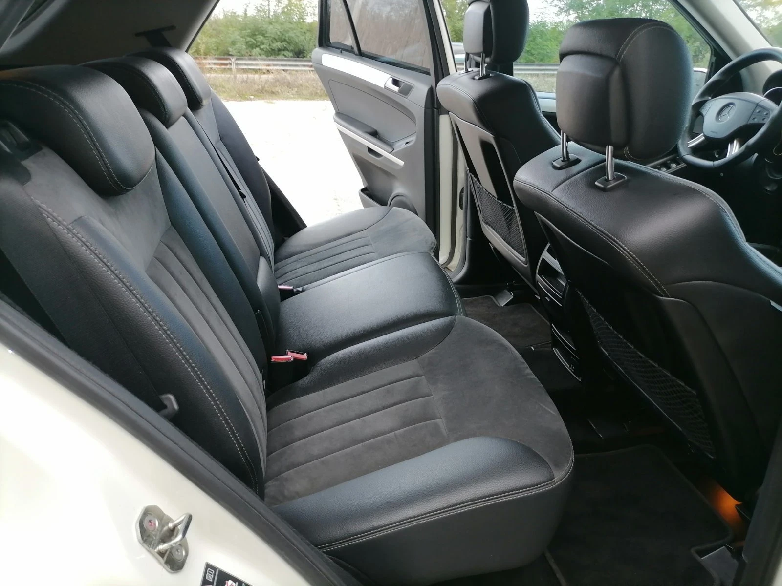Mercedes-Benz ML 320 4-Matic, снимка 7 - Автомобили и джипове - 54355890