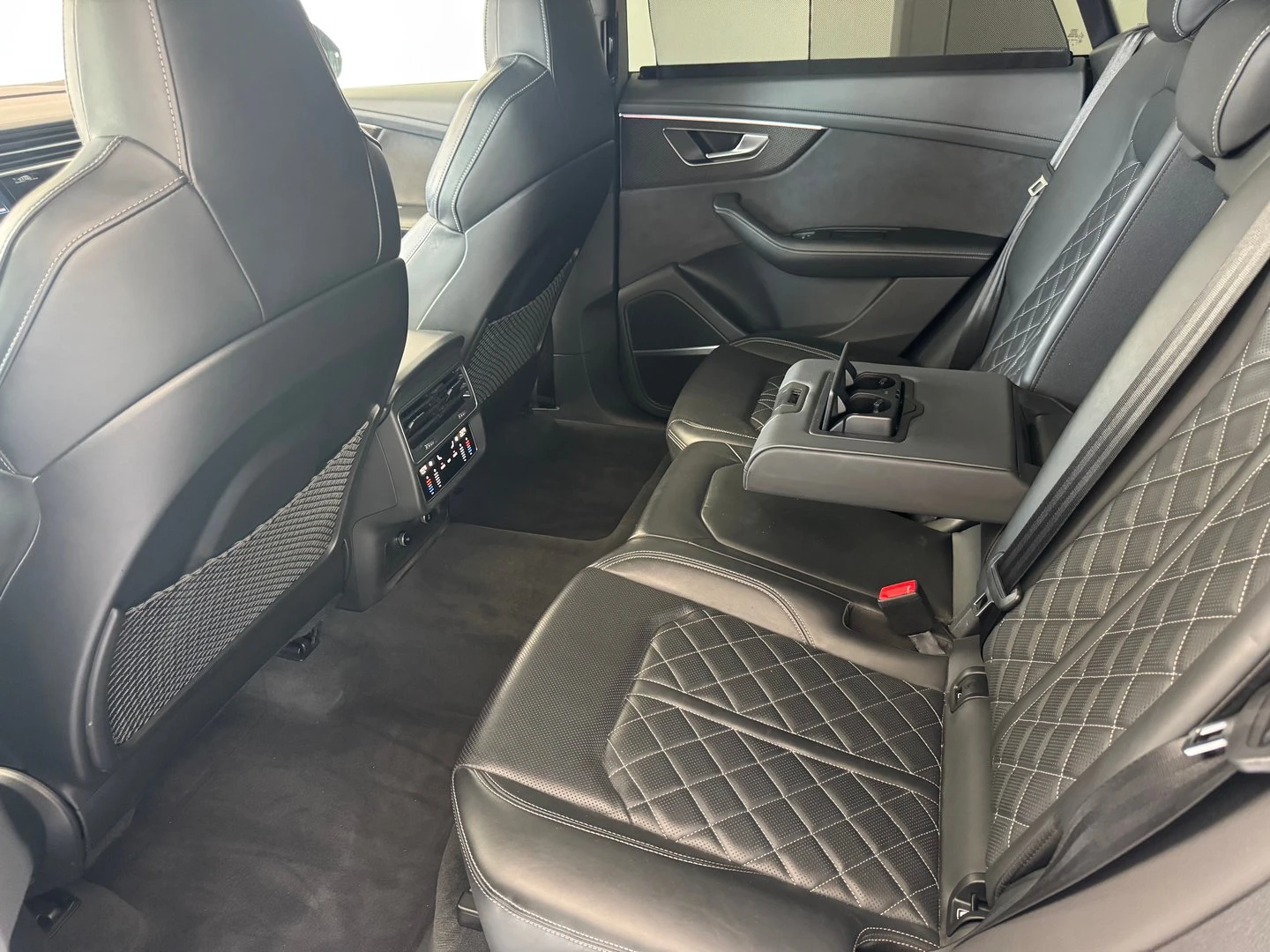 Audi SQ8 | Mobile.bg � ����������� 7