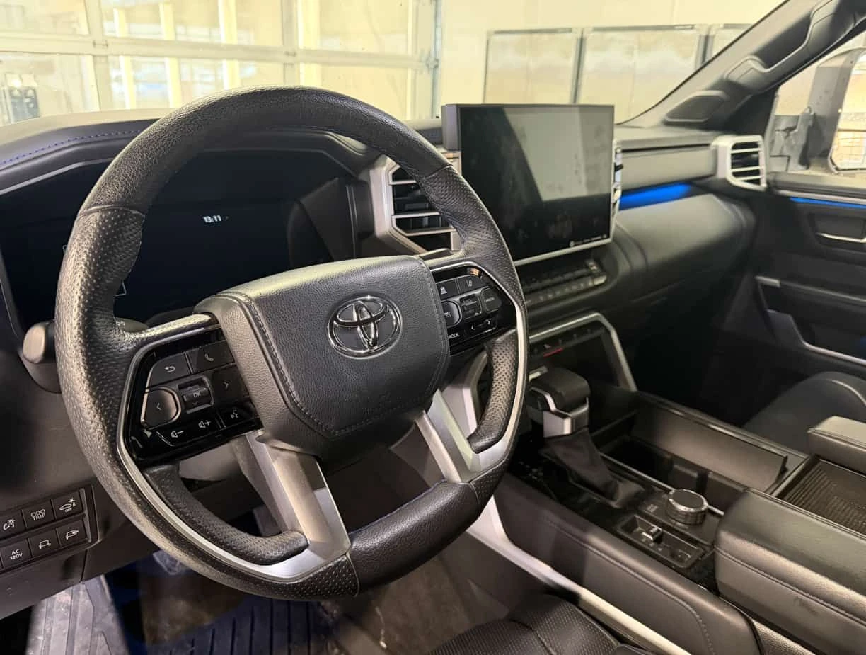 Toyota Tundra * Platinum* АВТОКРЕДИТ БЕЗ ПЪРВОНАЧАЛНА ВНОСКА* , снимка 5 - Автомобили и джипове - 54614761