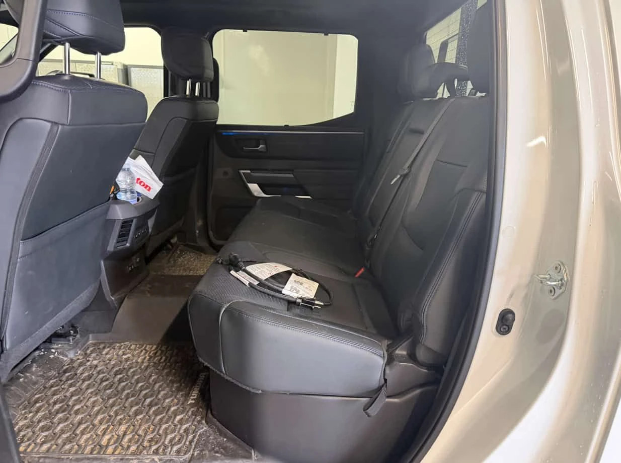 Toyota Tundra * Platinum* АВТОКРЕДИТ БЕЗ ПЪРВОНАЧАЛНА ВНОСКА* , снимка 14 - Автомобили и джипове - 54614761