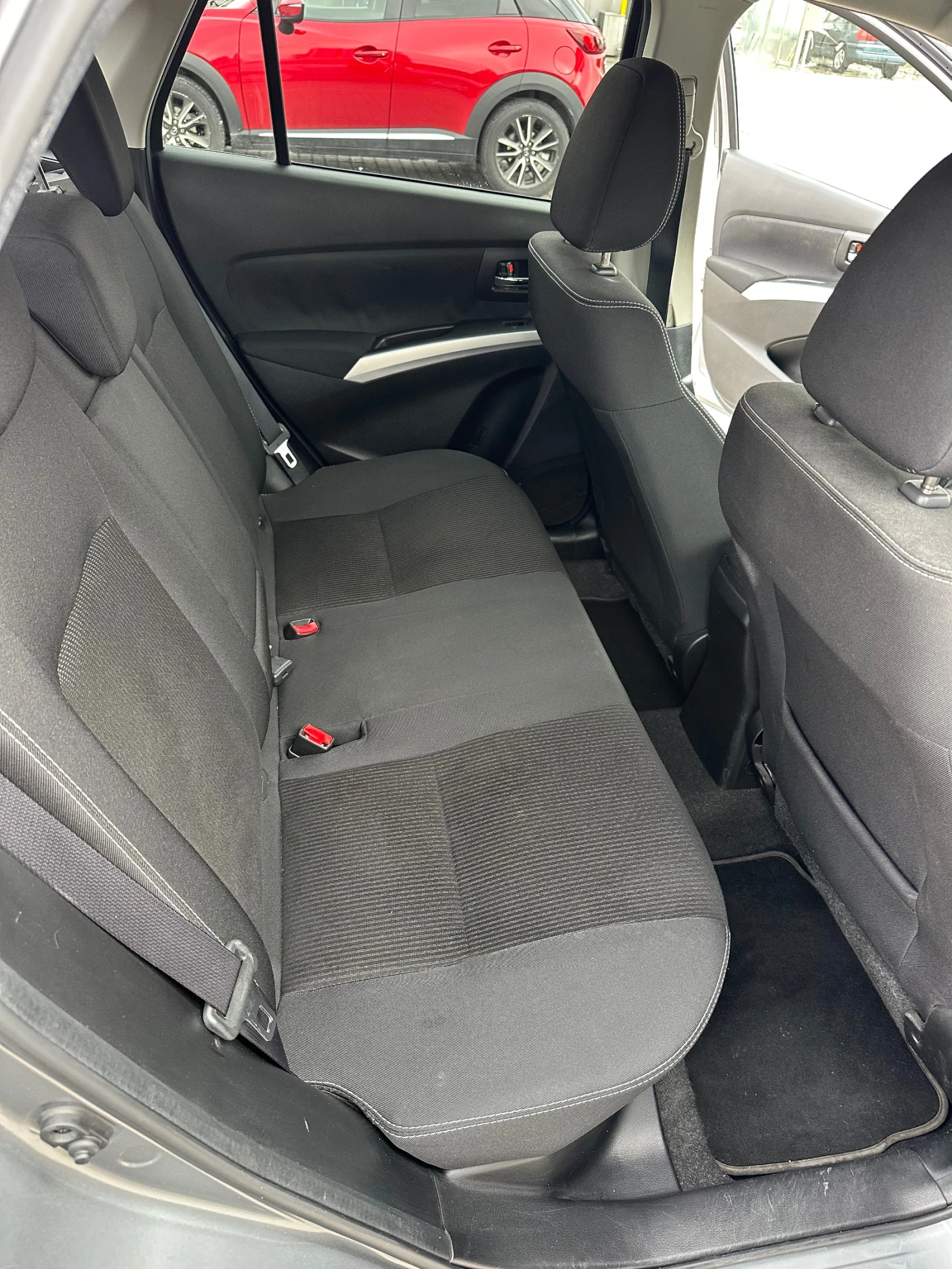Suzuki SX4 S-Cross, снимка 10 - Автомобили и джипове - 54868659