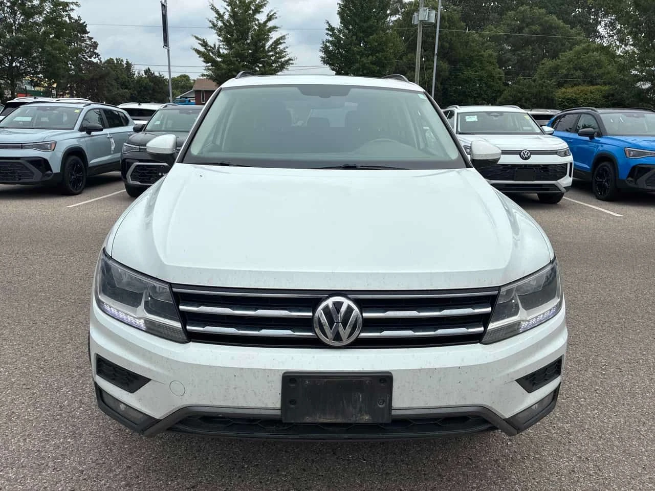 VW Tiguan * 4MOTION * CARFAX * ОПЦИЯ ЗА ФИНАНСИРАНЕ , снимка 6 - Автомобили и джипове - 55438230