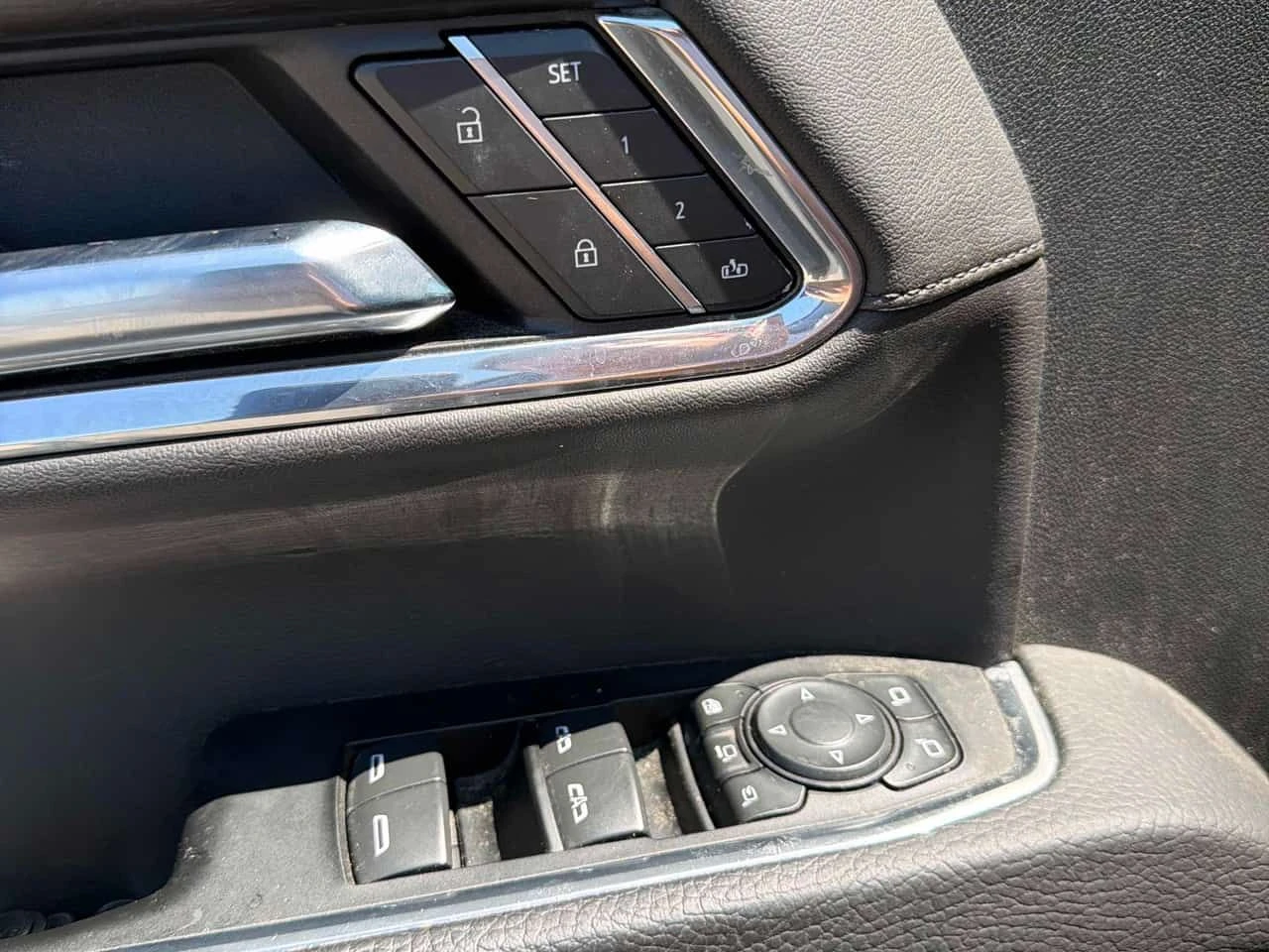 Gmc Sierra  Denali / 360 /��������� / HUD /  CARFAX  | Mobile.bg � ����������� 17