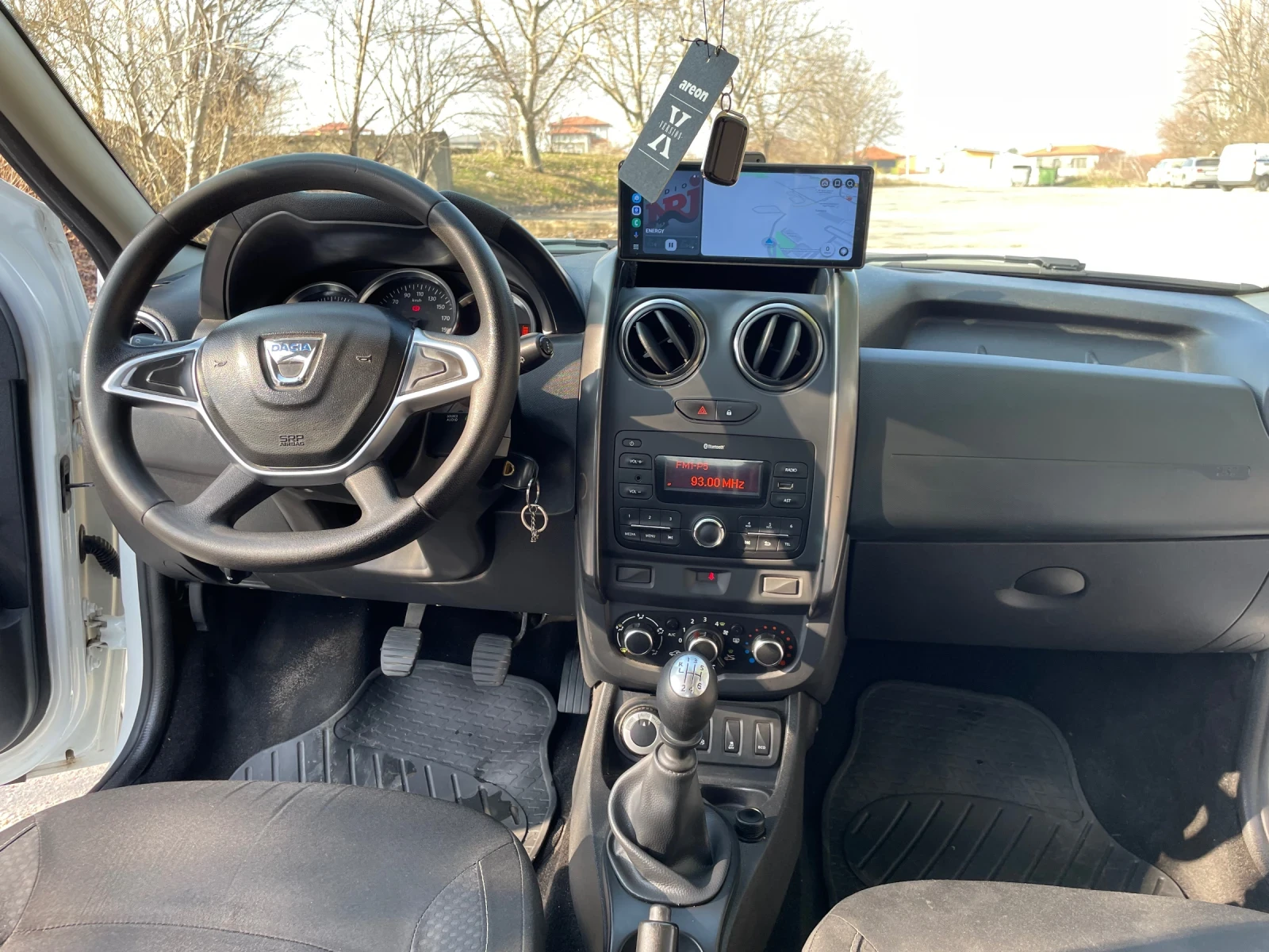 Dacia Duster, снимка 9 - Автомобили и джипове - 55930855