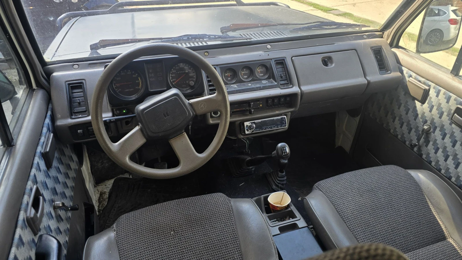 Isuzu Trooper 2.6i газ без точка ръжда, снимка 13 - Автомобили и джипове - 55902130