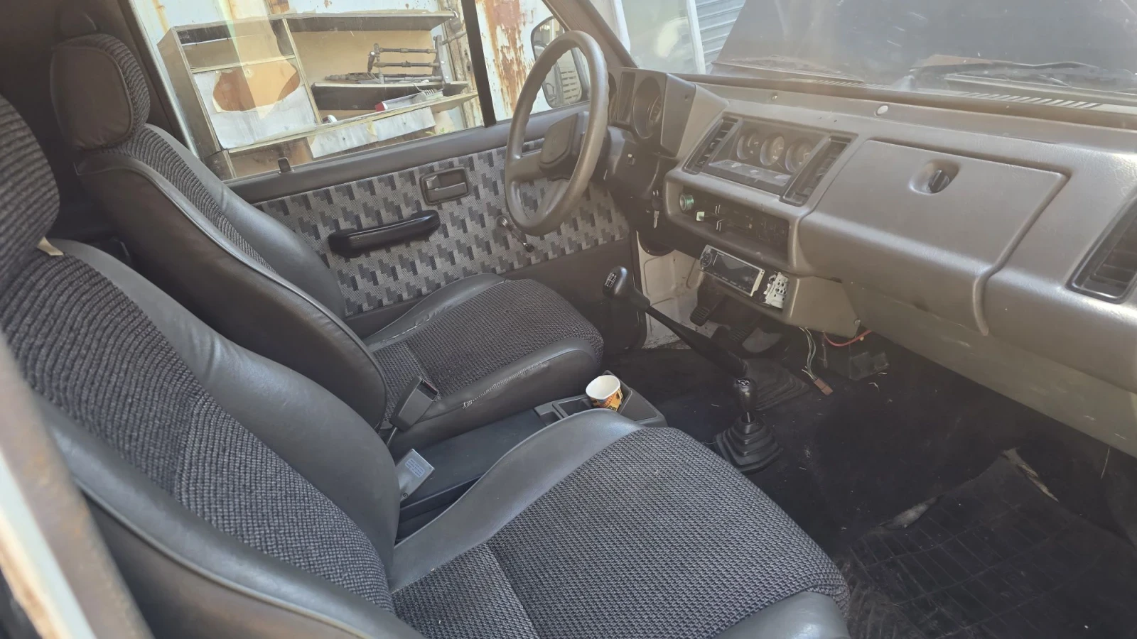 Isuzu Trooper 2.6i газ без точка ръжда, снимка 11 - Автомобили и джипове - 55902130
