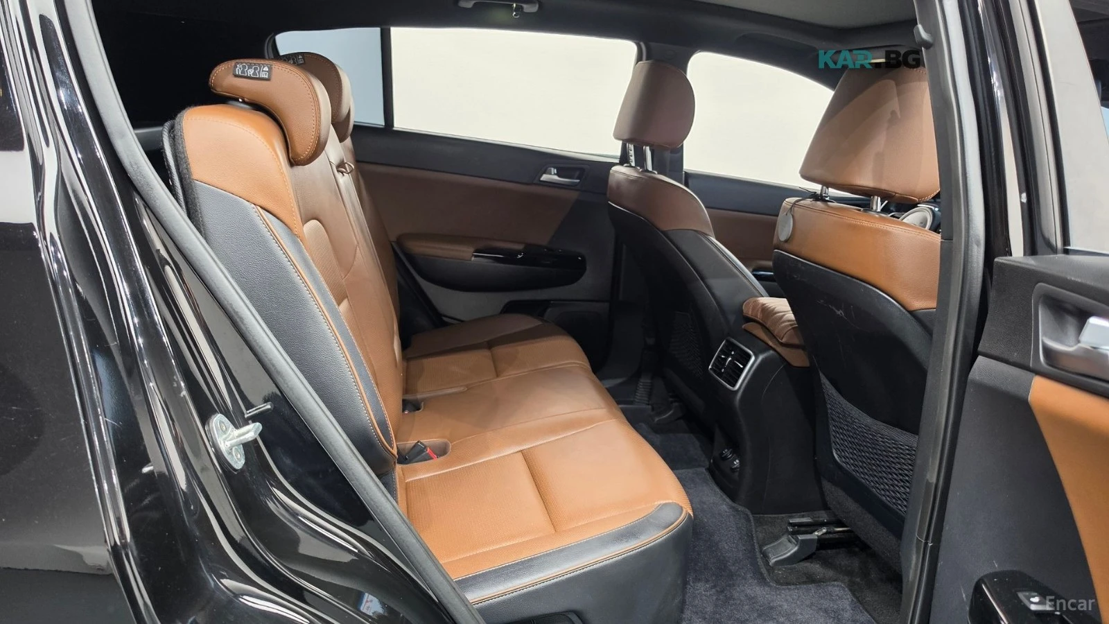Kia Sportage 2.0D* SIGNATURE* КОЖА* ПОДГРЕВ* ОБДУХВАНЕ* КАМЕРА*, снимка 11 - Автомобили и джипове - 55978896