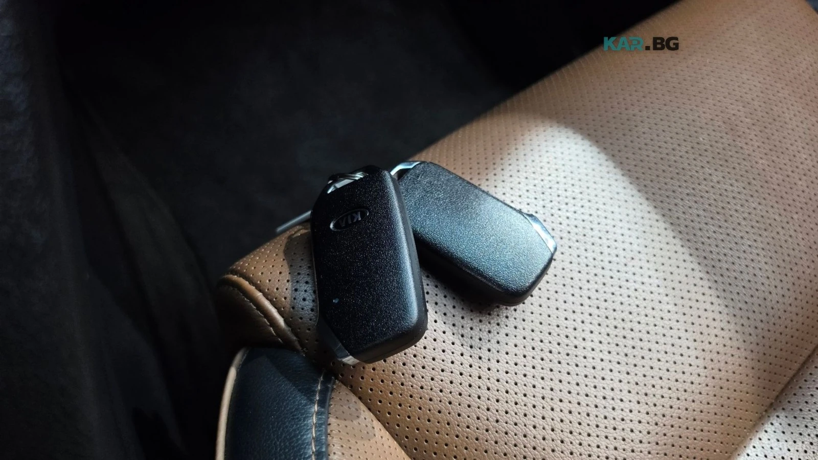 Kia Sportage 2.0D* SIGNATURE* КОЖА* ПОДГРЕВ* ОБДУХВАНЕ* КАМЕРА*, снимка 17 - Автомобили и джипове - 55978896