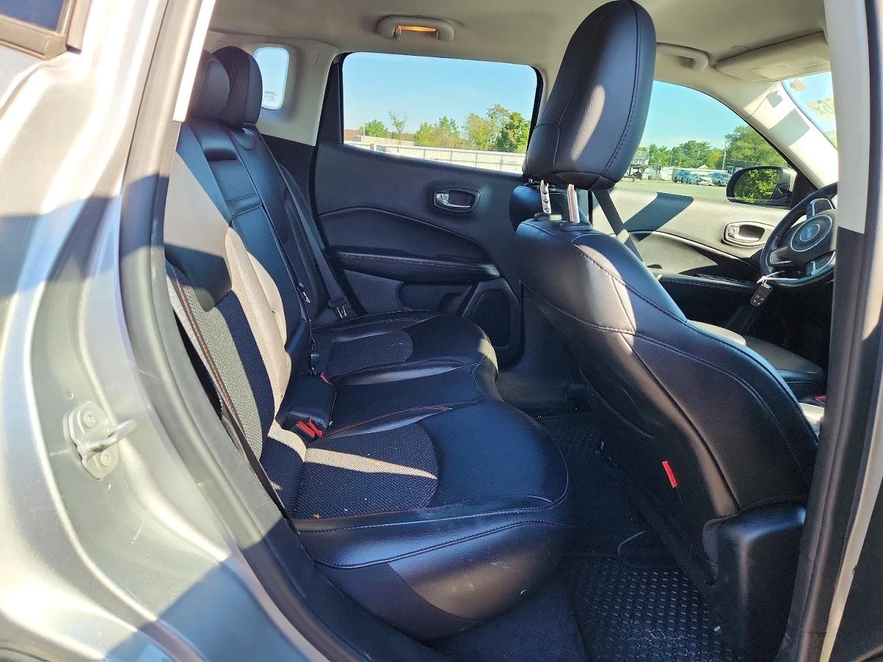 Jeep Compass 2.4l Trailhawk, снимка 11 - Автомобили и джипове - 55982775