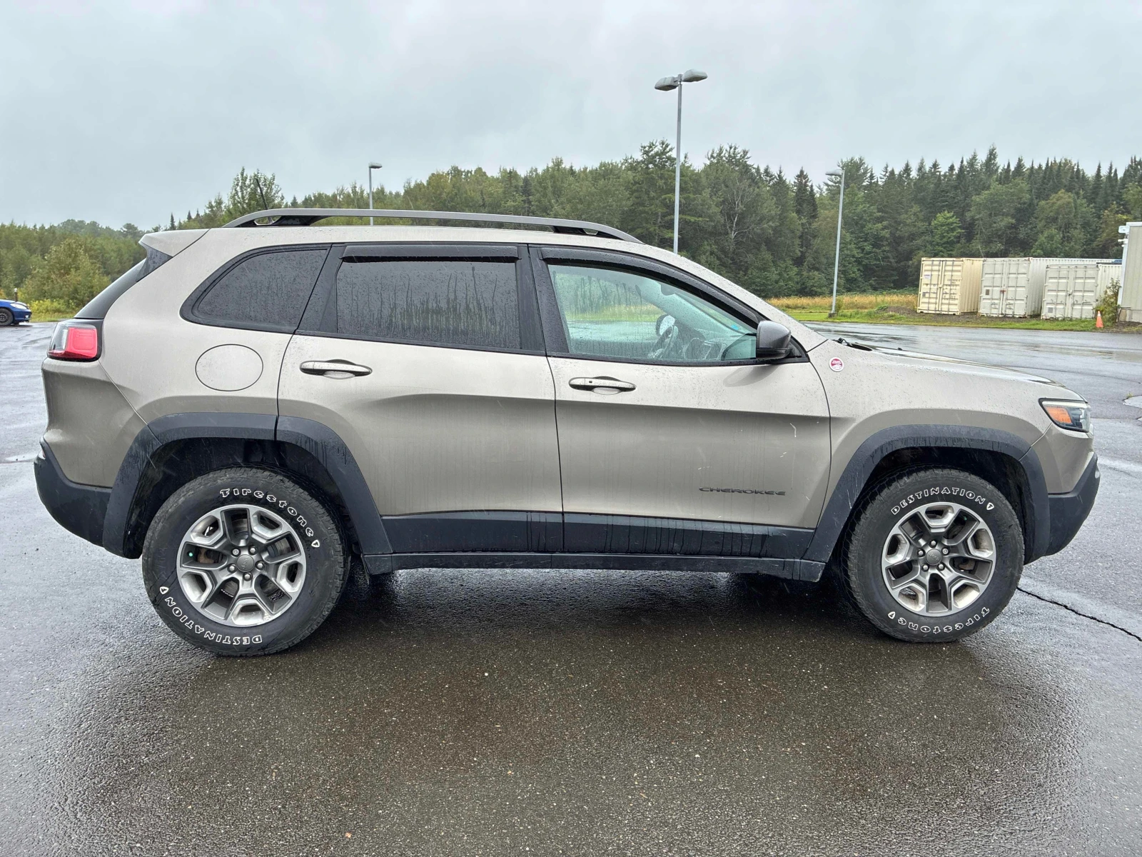 Jeep Cherokee * Trailhawk * CARFAX * ОПЦИЯ ЗА ФИНАНСИРАНЕ , снимка 17 - Автомобили и джипове - 56008244