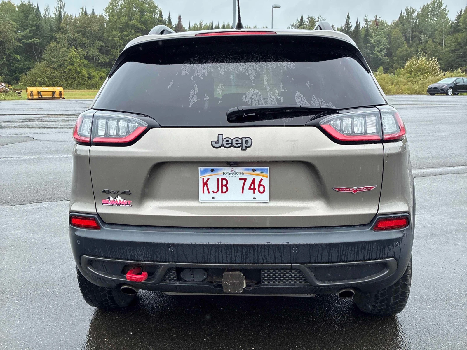 Jeep Cherokee * Trailhawk * CARFAX * ОПЦИЯ ЗА ФИНАНСИРАНЕ , снимка 4 - Автомобили и джипове - 56008244