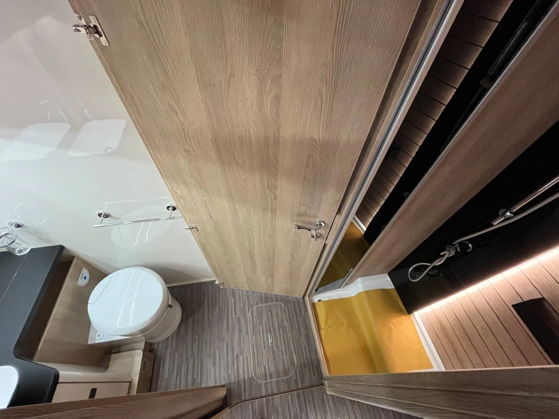 Кемпер Mobilvetta KEA P90 Високо оборудване, снимка 13 - Каравани и кемпери - 51798389