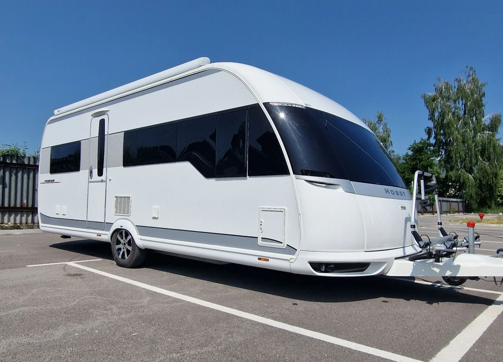 �������� Hobby Premium 560 CFE | Mobile.bg � ����������� 1