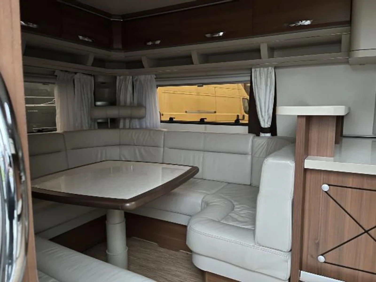 Каравана Hobby Premium 560 CFE - изображение 7