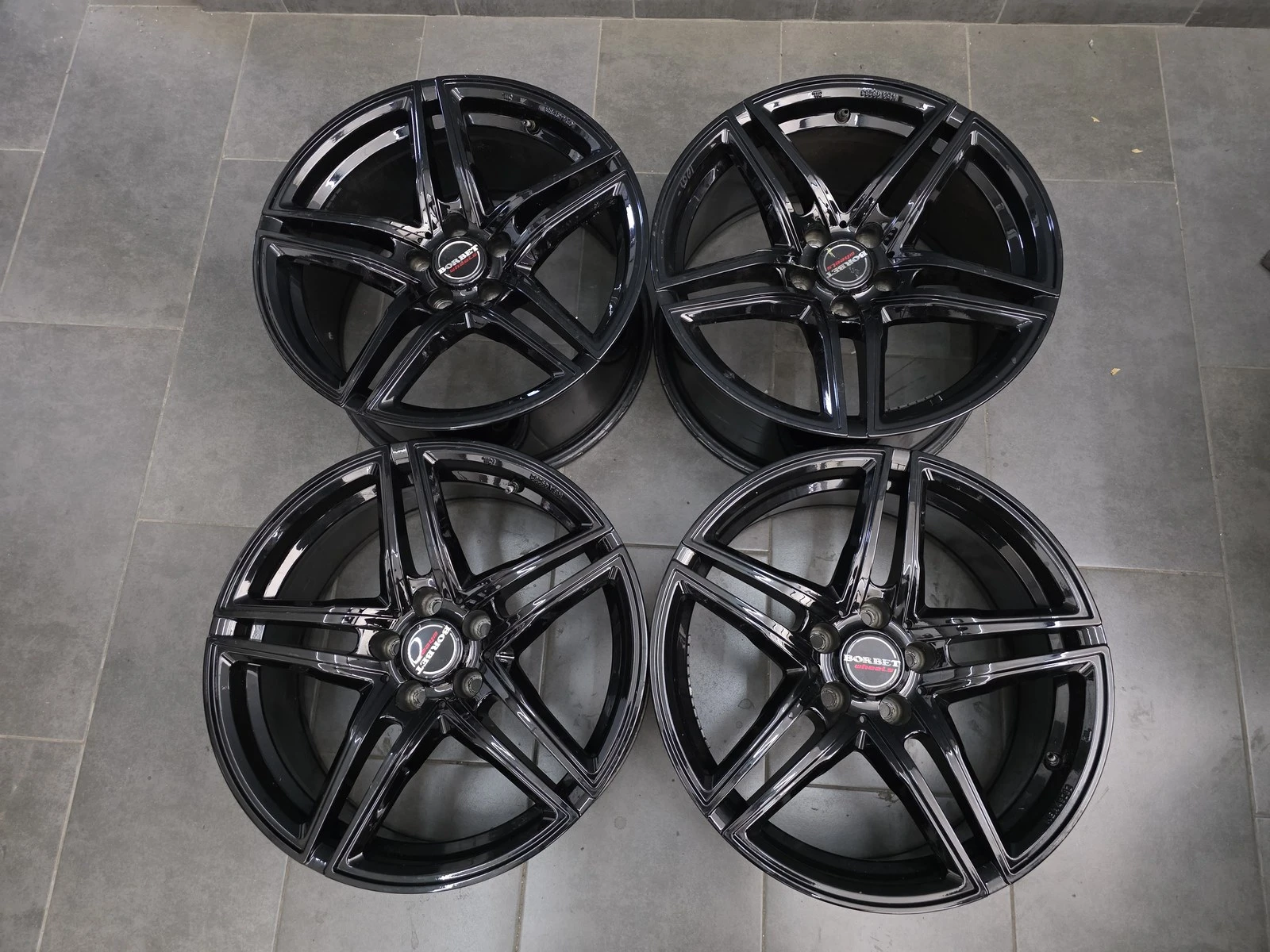 Джанти за Mercedes-Benz, снимка 3 - Гуми и джанти - 56717923