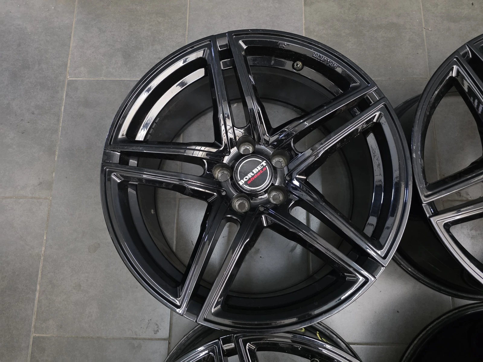 Джанти за Mercedes-Benz, снимка 5 - Гуми и джанти - 56717923