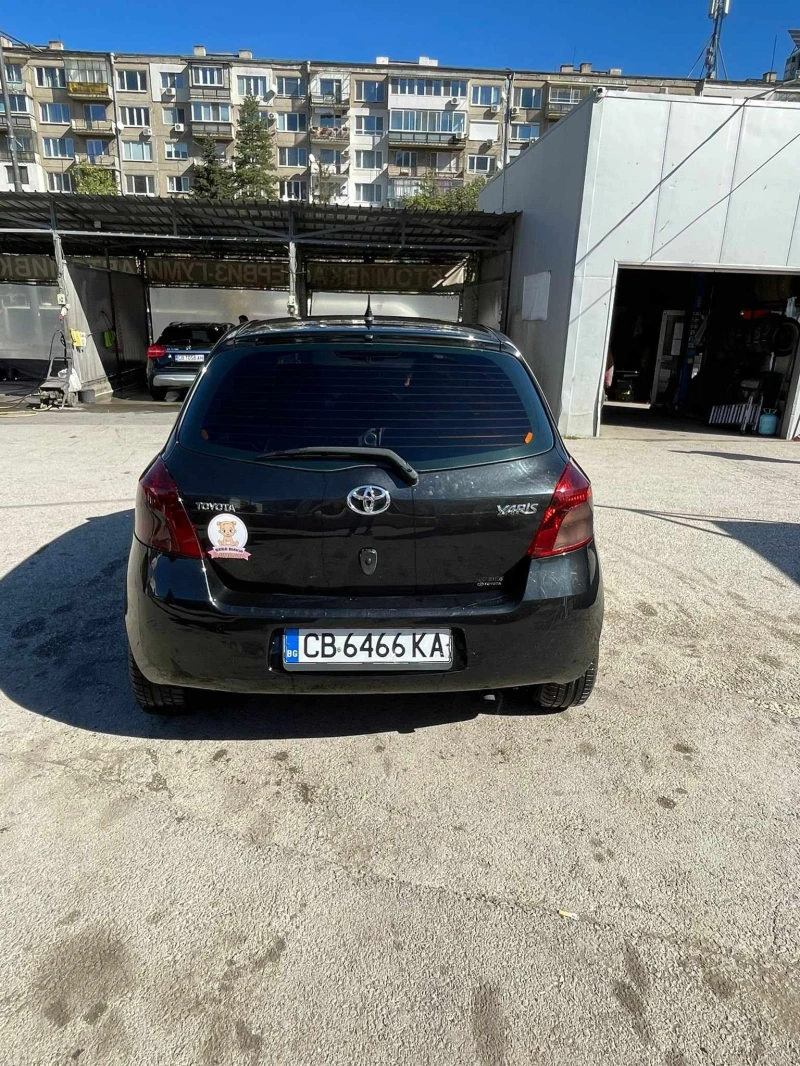 Toyota Yaris 1.3, снимка 4 - Автомобили и джипове - 47501514