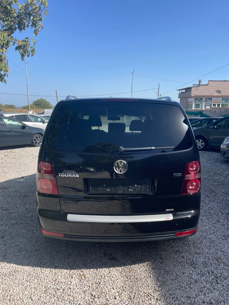 VW Touran, снимка 13 - Автомобили и джипове - 47571596