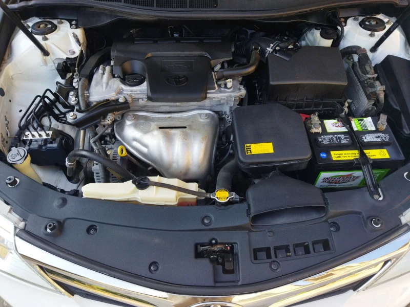 Toyota Camry, снимка 11 - Автомобили и джипове - 51487404