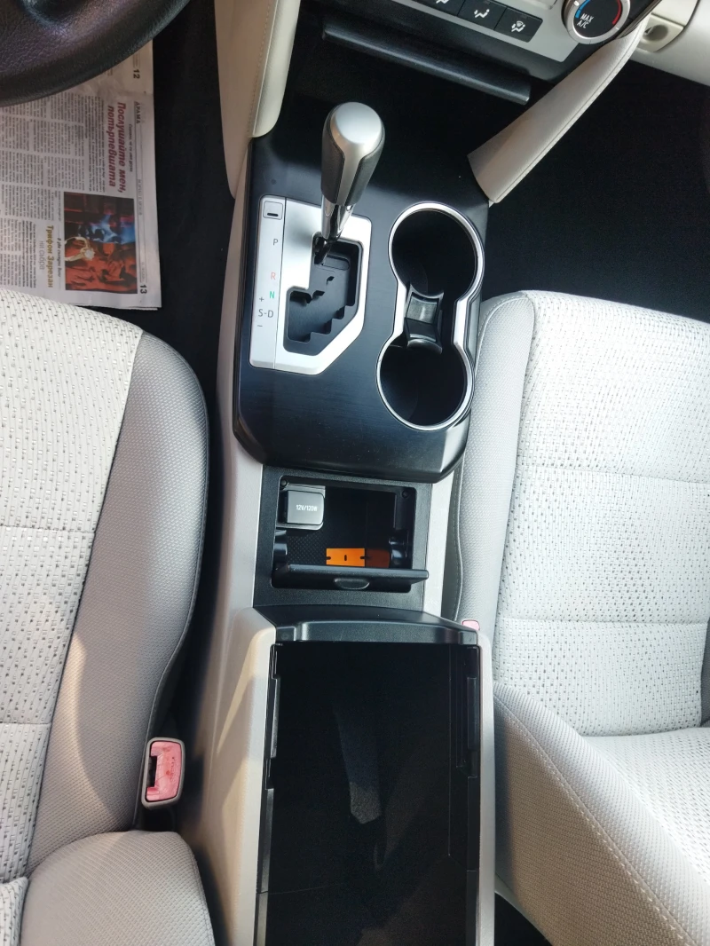 Toyota Camry, снимка 10 - Автомобили и джипове - 51487404