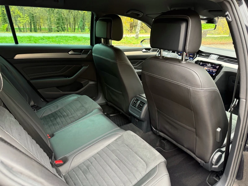 VW Passat 2.0TDI* DIGITAL* HIGHLINE * FACE* DIST* , снимка 11 - Автомобили и джипове - 52310225