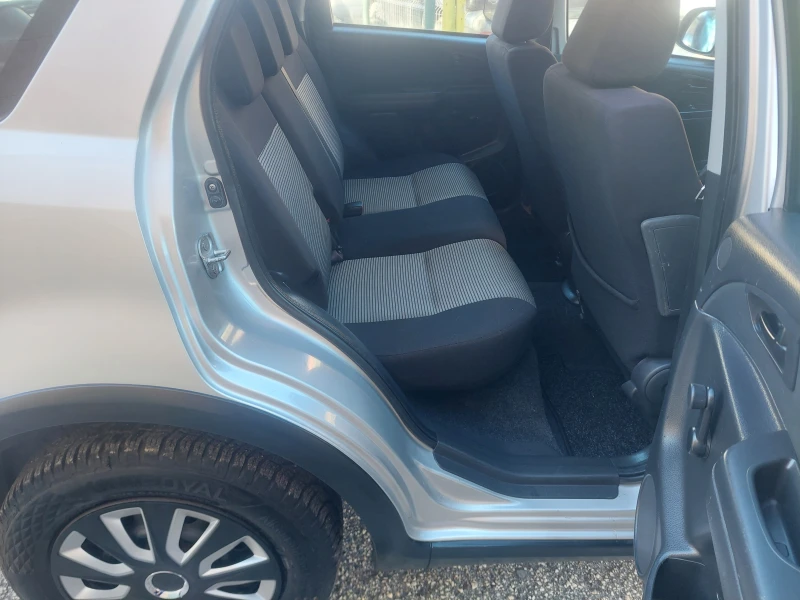 Fiat Sedici --4х4--1, 6i--ТОП СЪСТОЯНИЕ, снимка 13 - Автомобили и джипове - 52605855