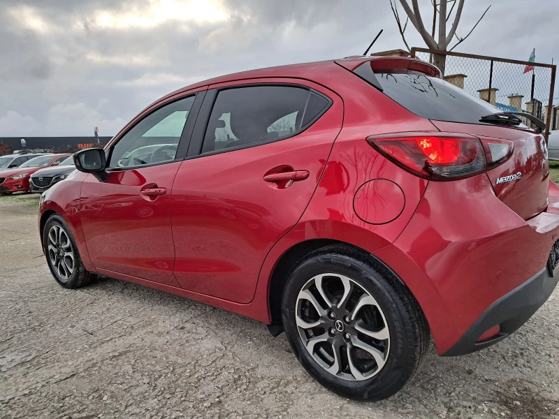 Mazda 2 1.5 i full, снимка 5 - Автомобили и джипове - 52667843