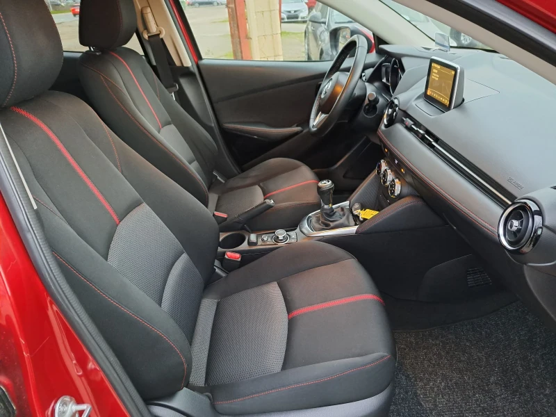 Mazda 2 1.5 i full, снимка 7 - Автомобили и джипове - 52667843