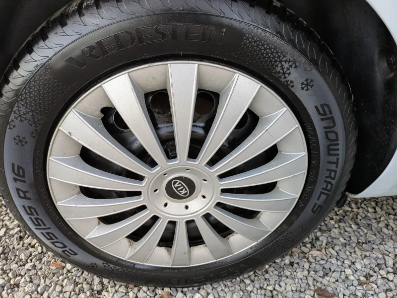 Kia Ceed 1.4i, снимка 14 - Автомобили и джипове - 52741118