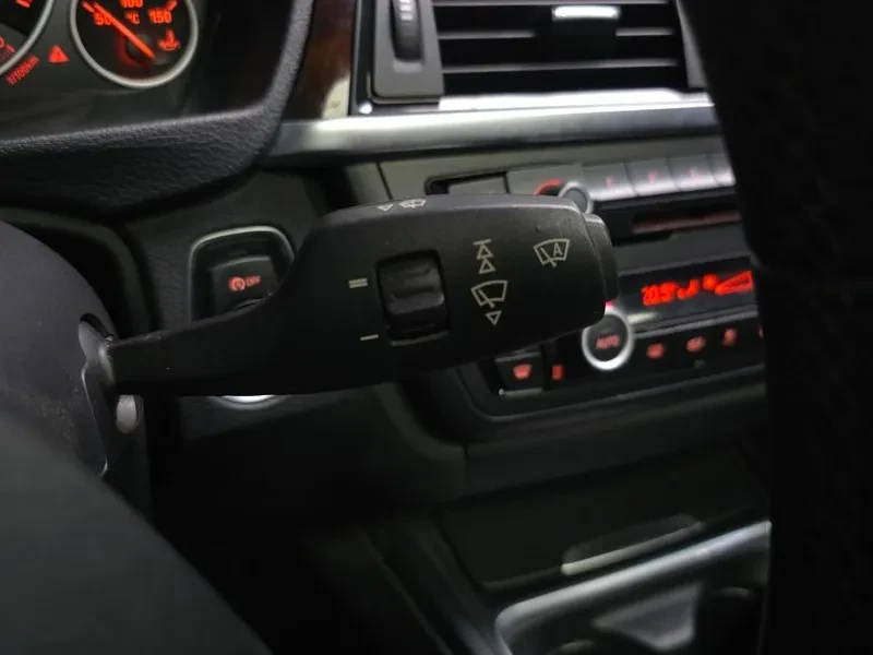 BMW 320 d, снимка 16 - Автомобили и джипове - 54590211