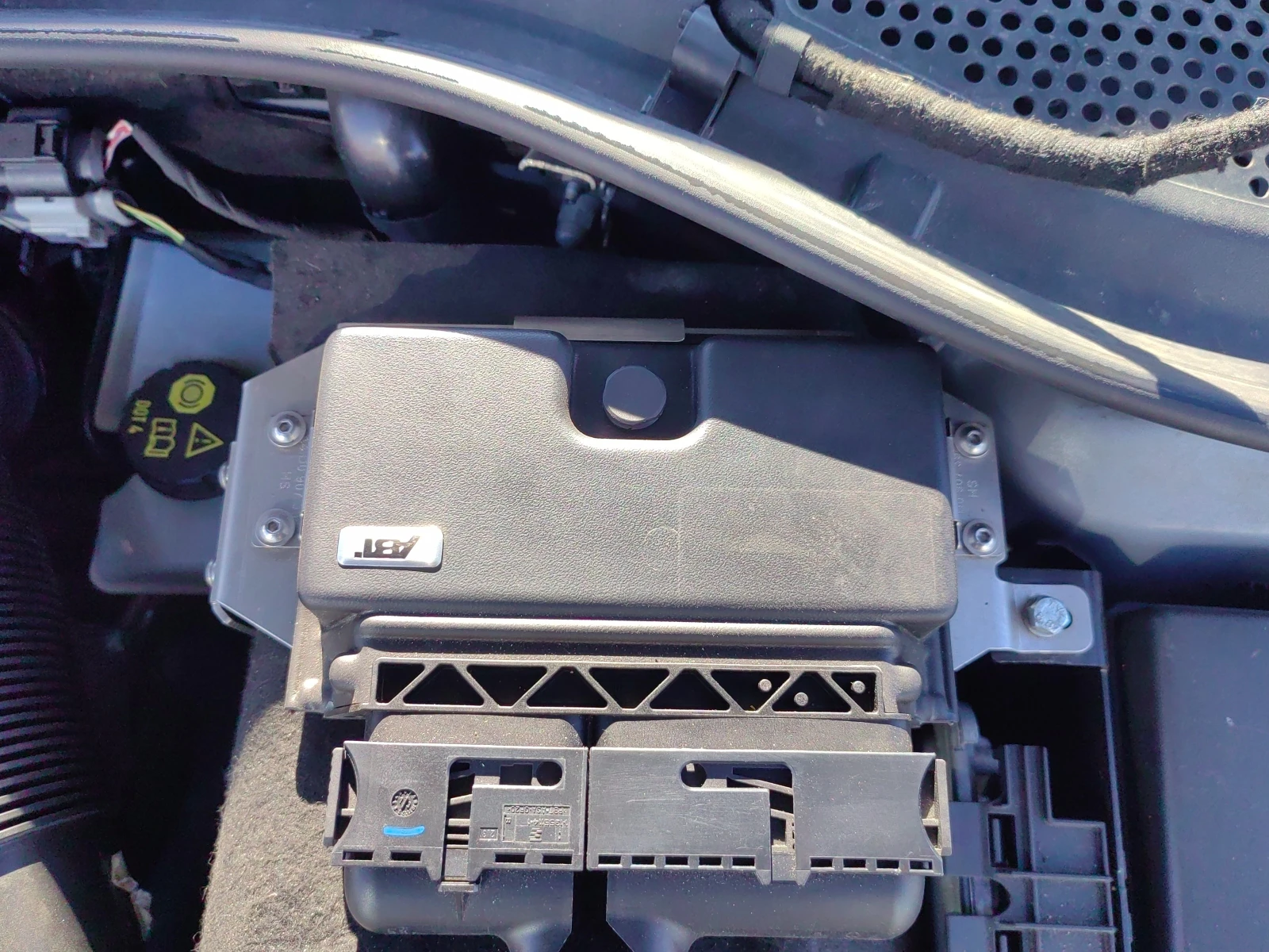 VW Golf 2.0 R 360S  ABT | Mobile.bg   17