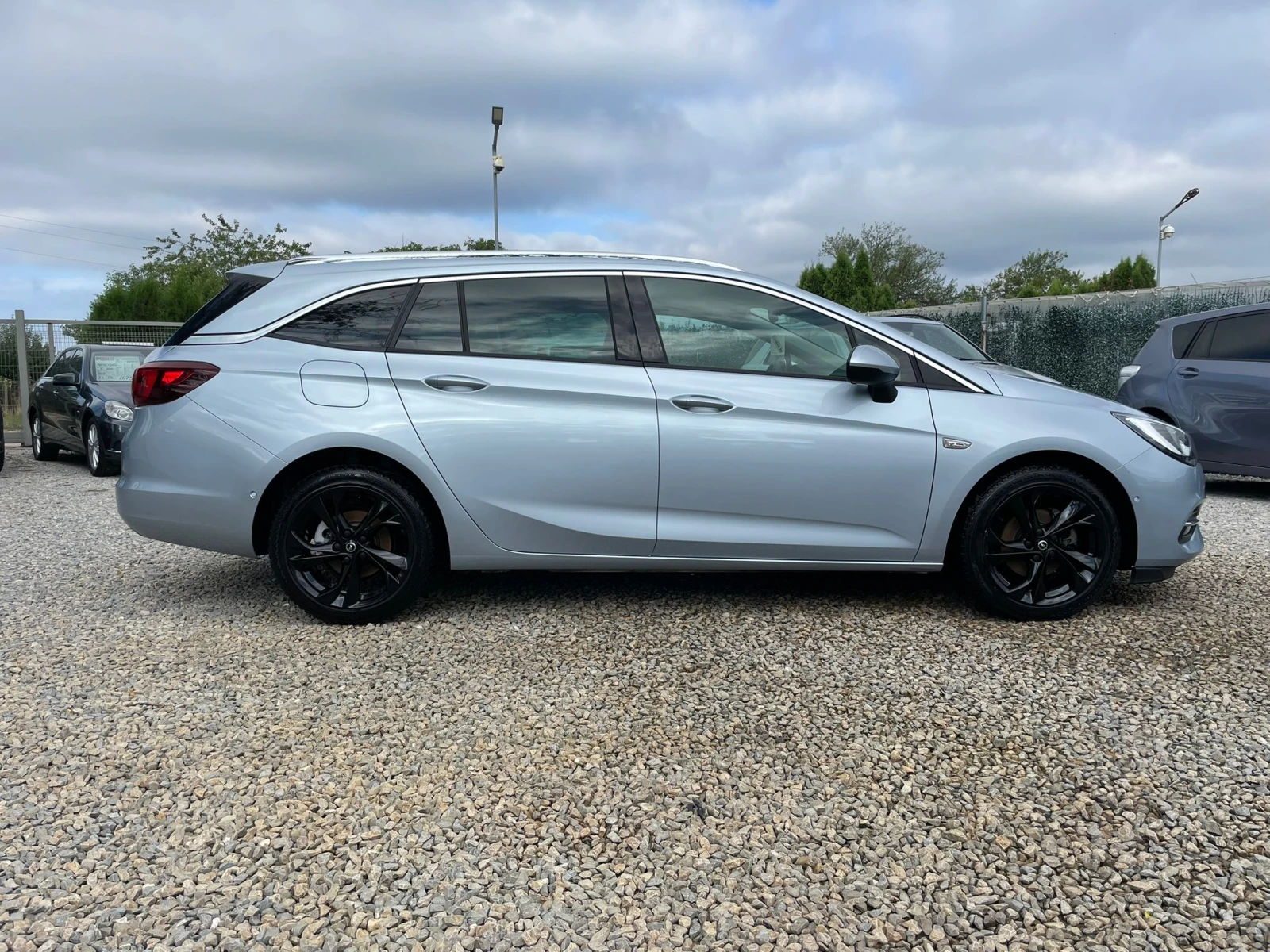 Opel Astra /SPORTS TOURER - изображение 7