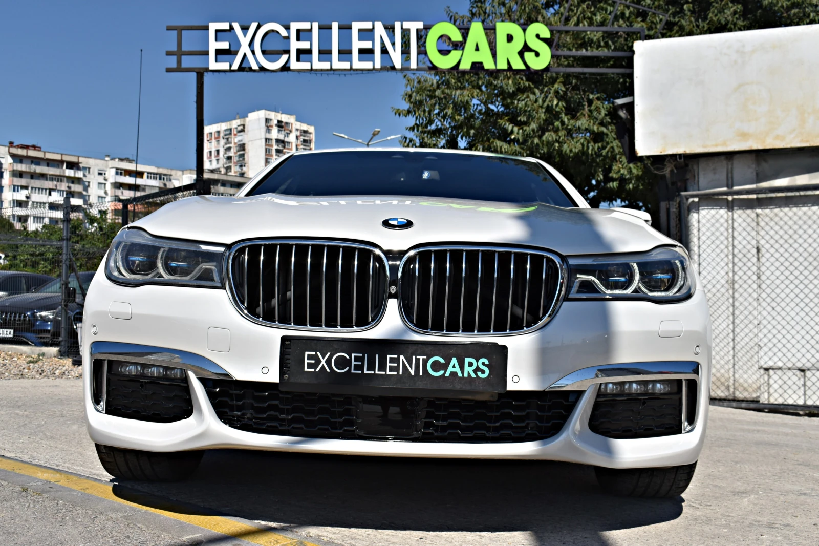 BMW 730 d* xDrive* МАСАЖИ* ОБДУХВАНЕ* HEAD-UP* HARMAN-CARD - изображение 8