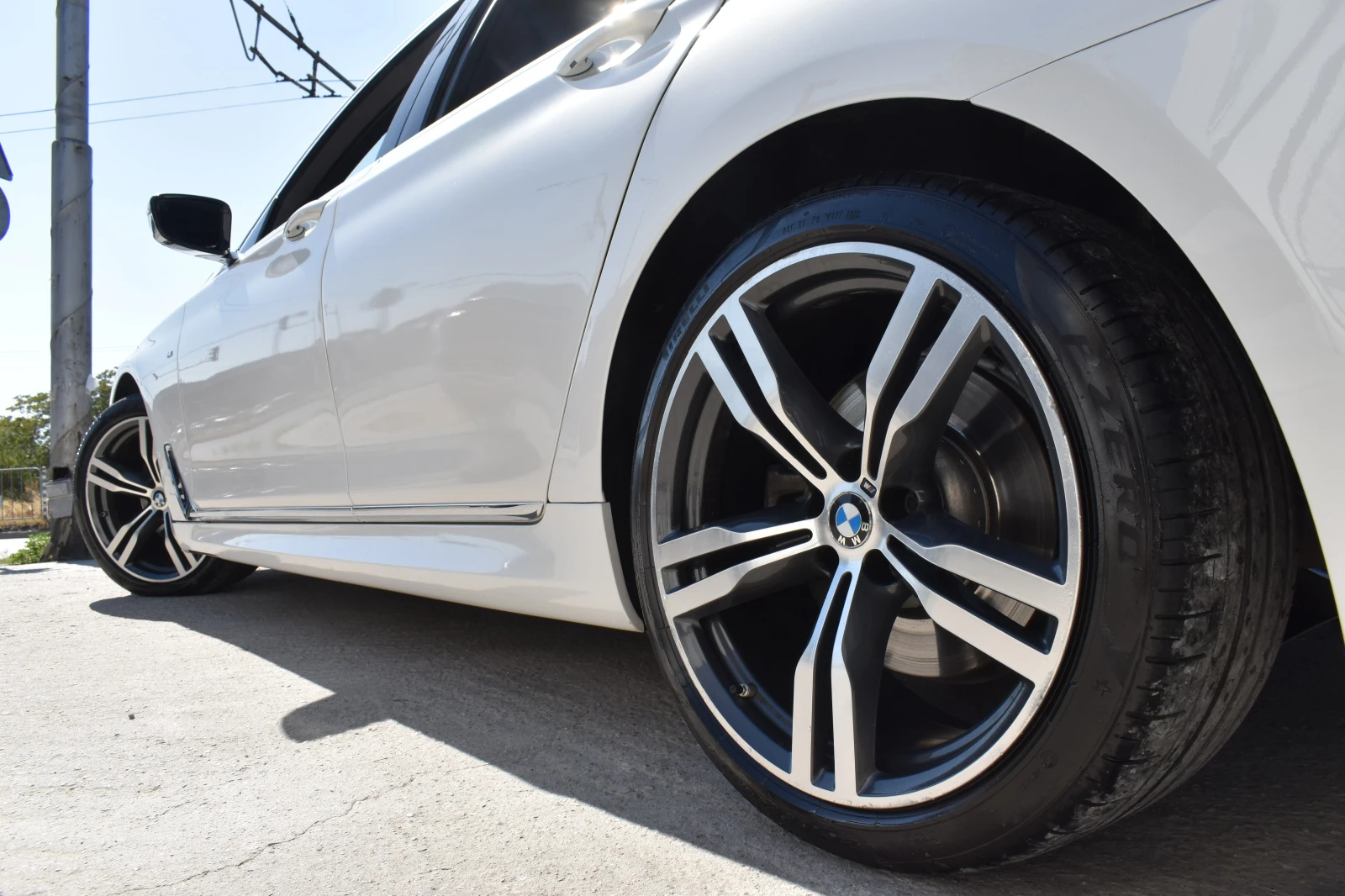 BMW 730 d* xDrive* МАСАЖИ* ОБДУХВАНЕ* HEAD-UP* HARMAN-CARD - изображение 4