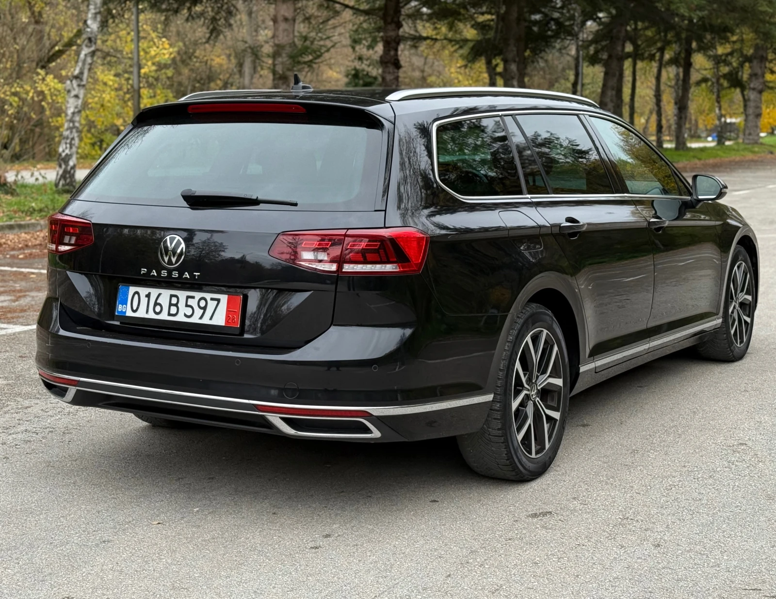VW Passat 2.0TDI* DIGITAL* HIGHLINE * FACE* DIST* CARPLAY*  | Mobile.bg   4