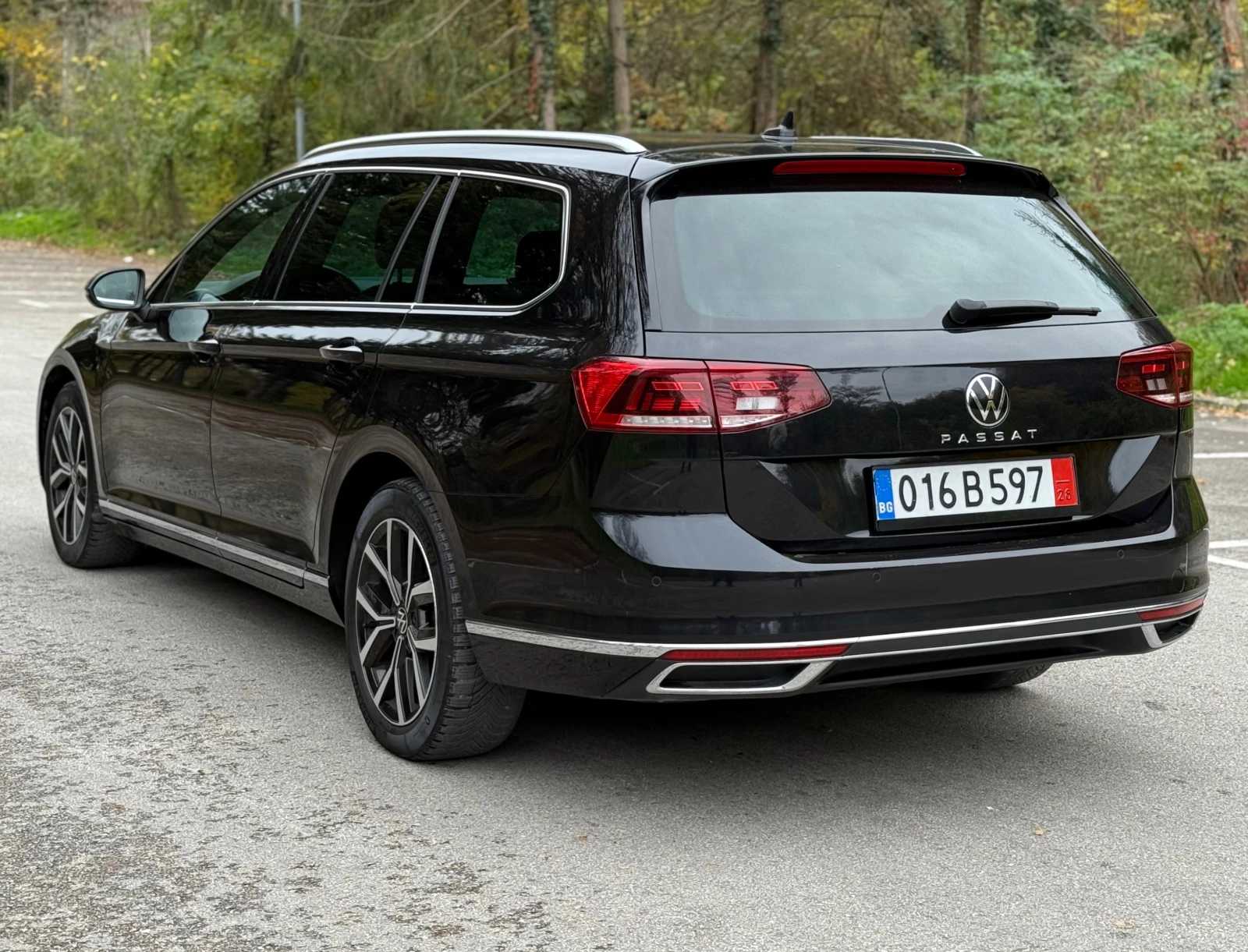 VW Passat 2.0TDI* DIGITAL* HIGHLINE * FACE* DIST* CARPLAY*  | Mobile.bg   5