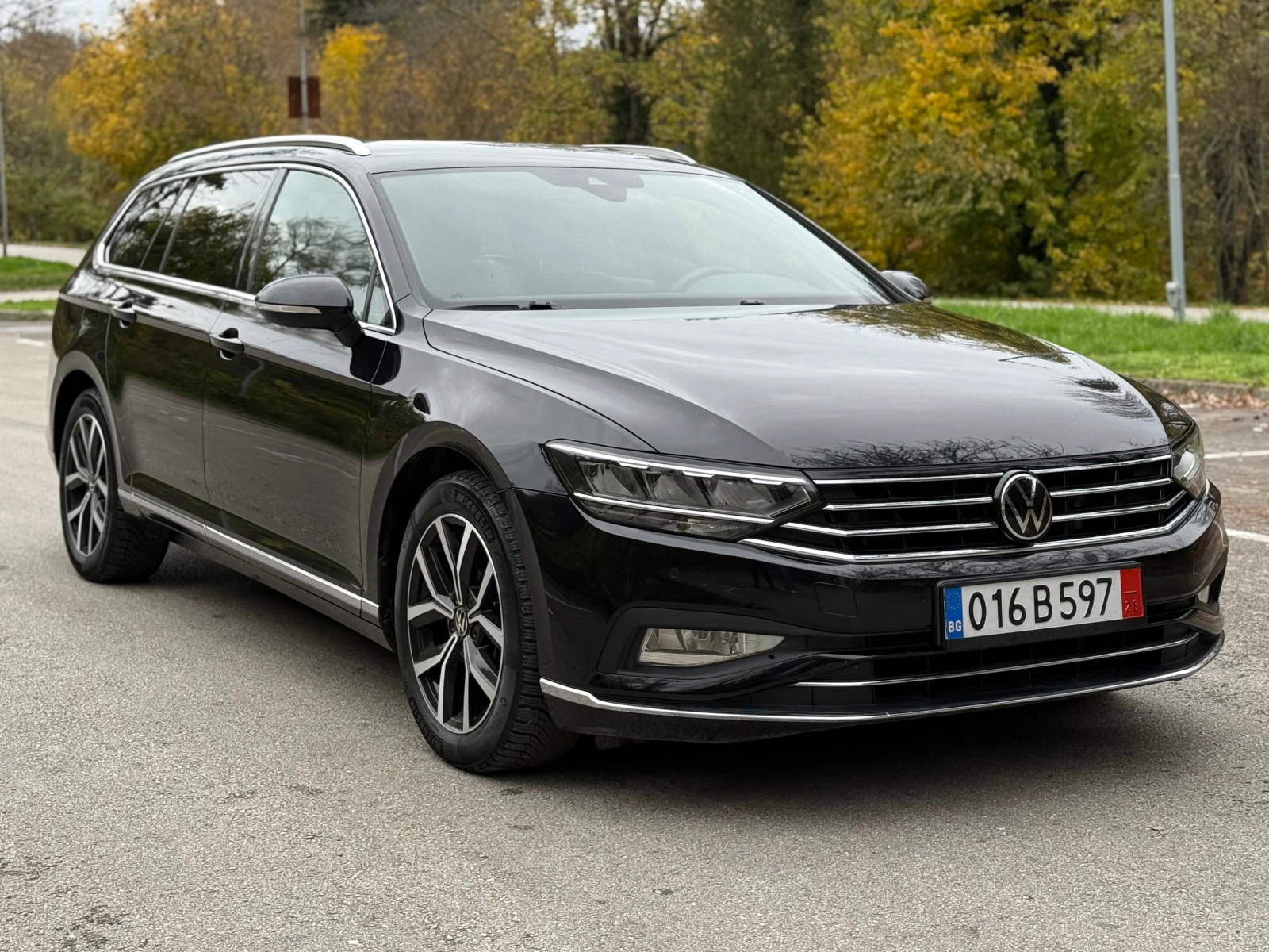 VW Passat 2.0TDI* DIGITAL* HIGHLINE * FACE* DIST* CARPLAY*  | Mobile.bg   3
