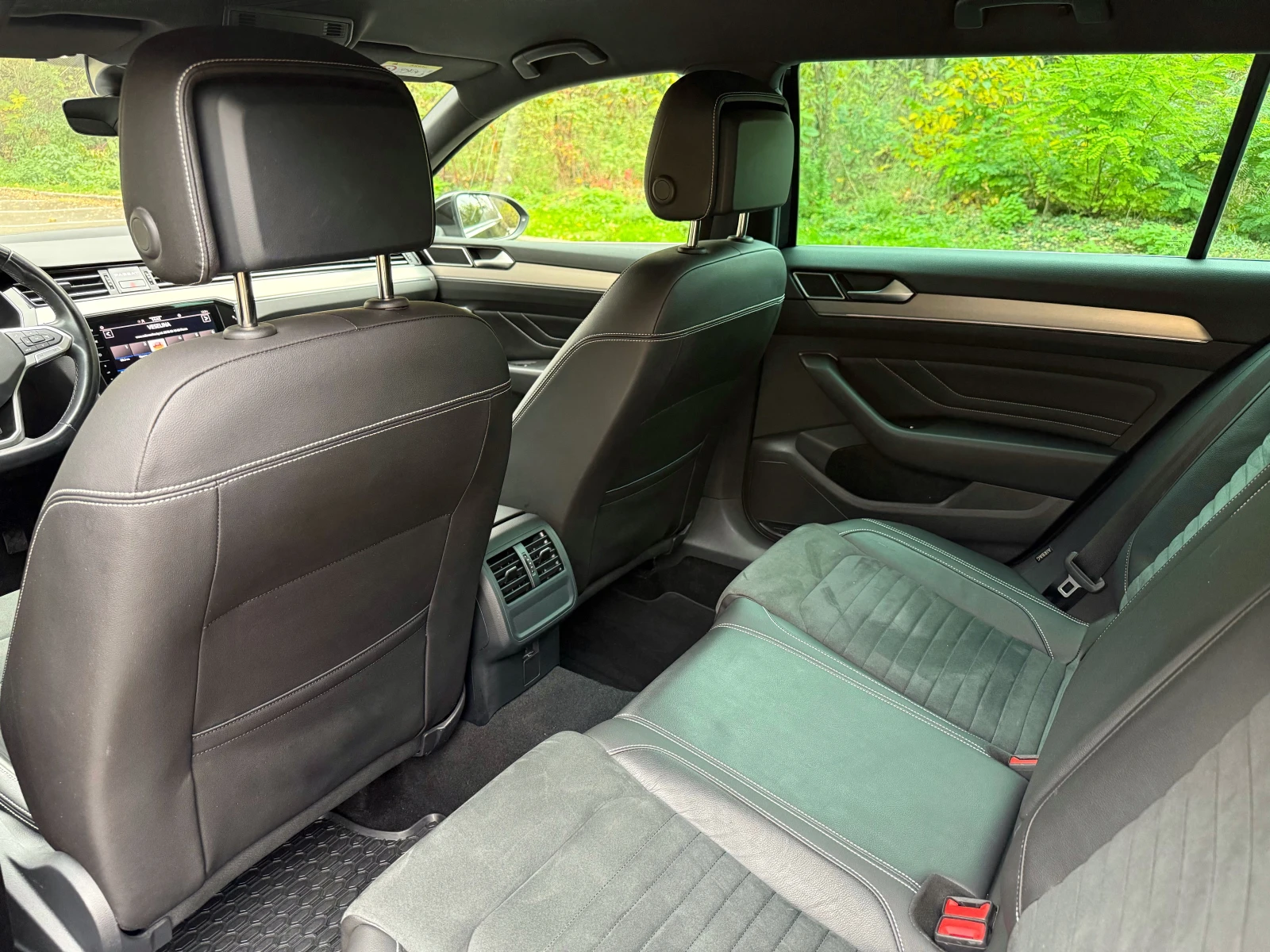 VW Passat 2.0TDI* DIGITAL* HIGHLINE * FACE* DIST* CARPLAY*  | Mobile.bg   12