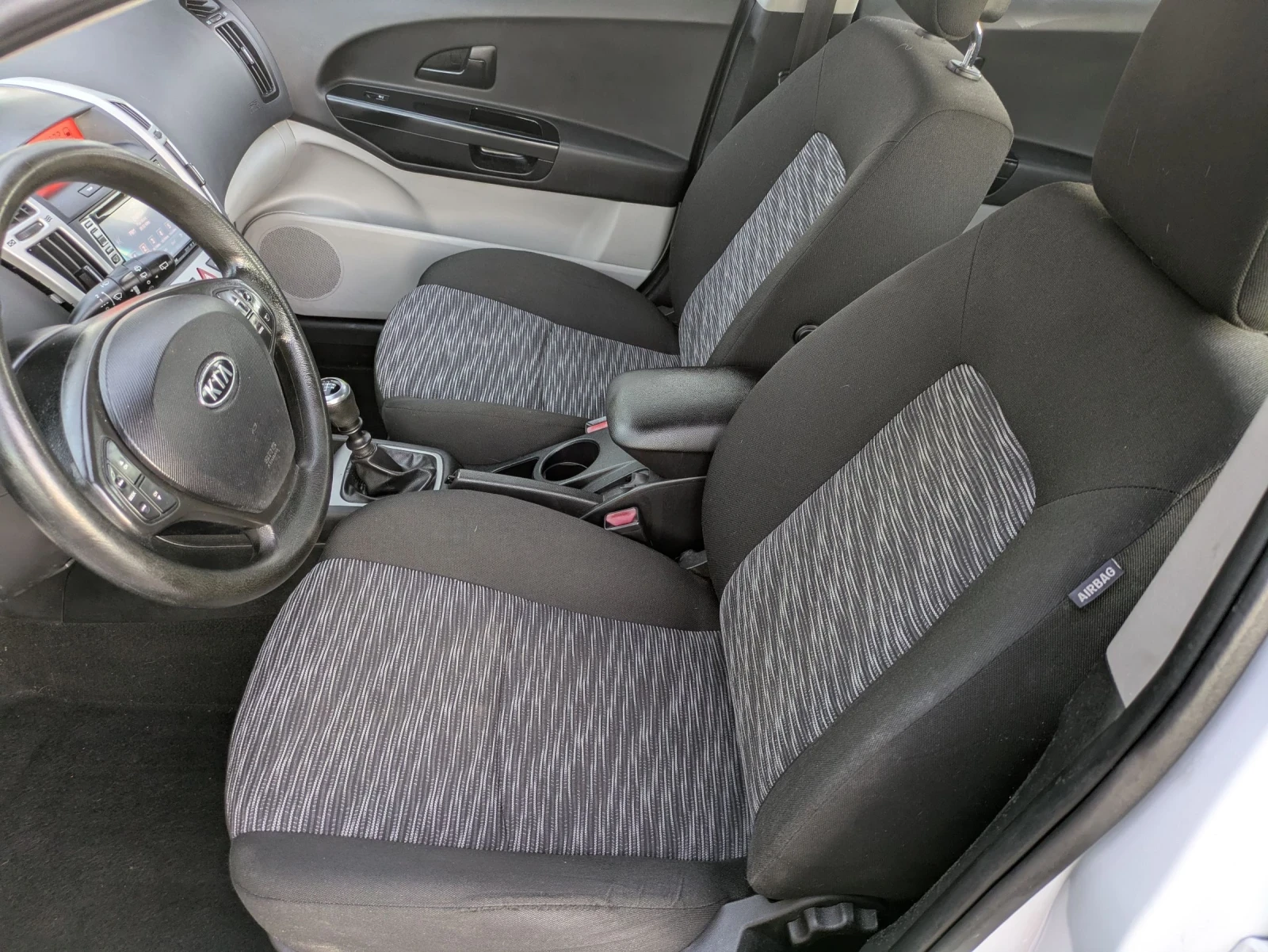 Kia Ceed 1.4i - изображение 7