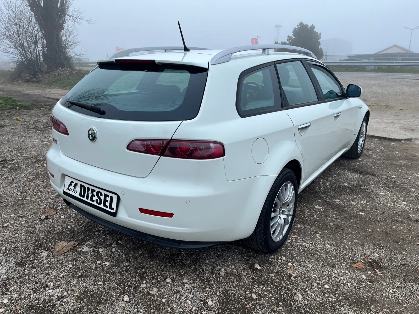 Alfa Romeo 159 sportwagon 1.9jtd-120-FEIS-ITALIA - изображение 9