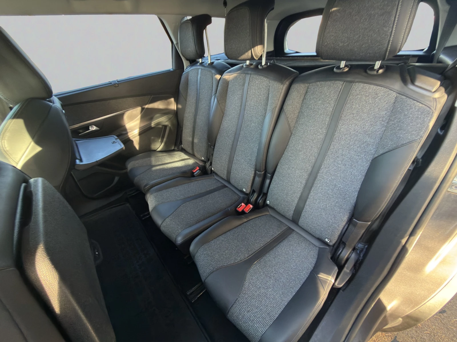 Peugeot 5008 NEW ALLURE  1.5 BlueHDi 130 BVM6 E 6.2 | Mobile.bg � ����������� 12