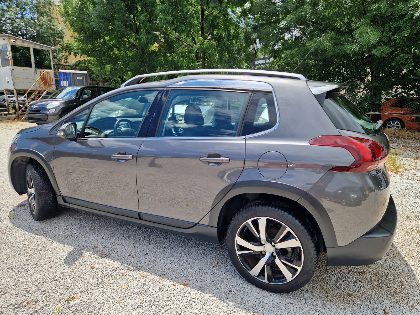 Peugeot 2008 1.2/ALLURE/70х.км!, снимка 8 - Автомобили и джипове - 53257734