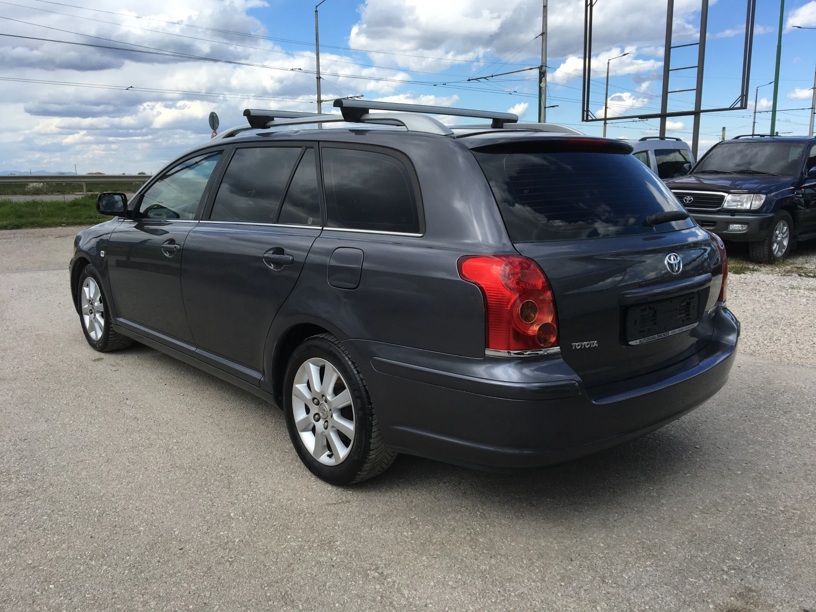 Toyota Avensis 2.2D-4D 150kc Italia, снимка 5 - Автомобили и джипове - 54147735