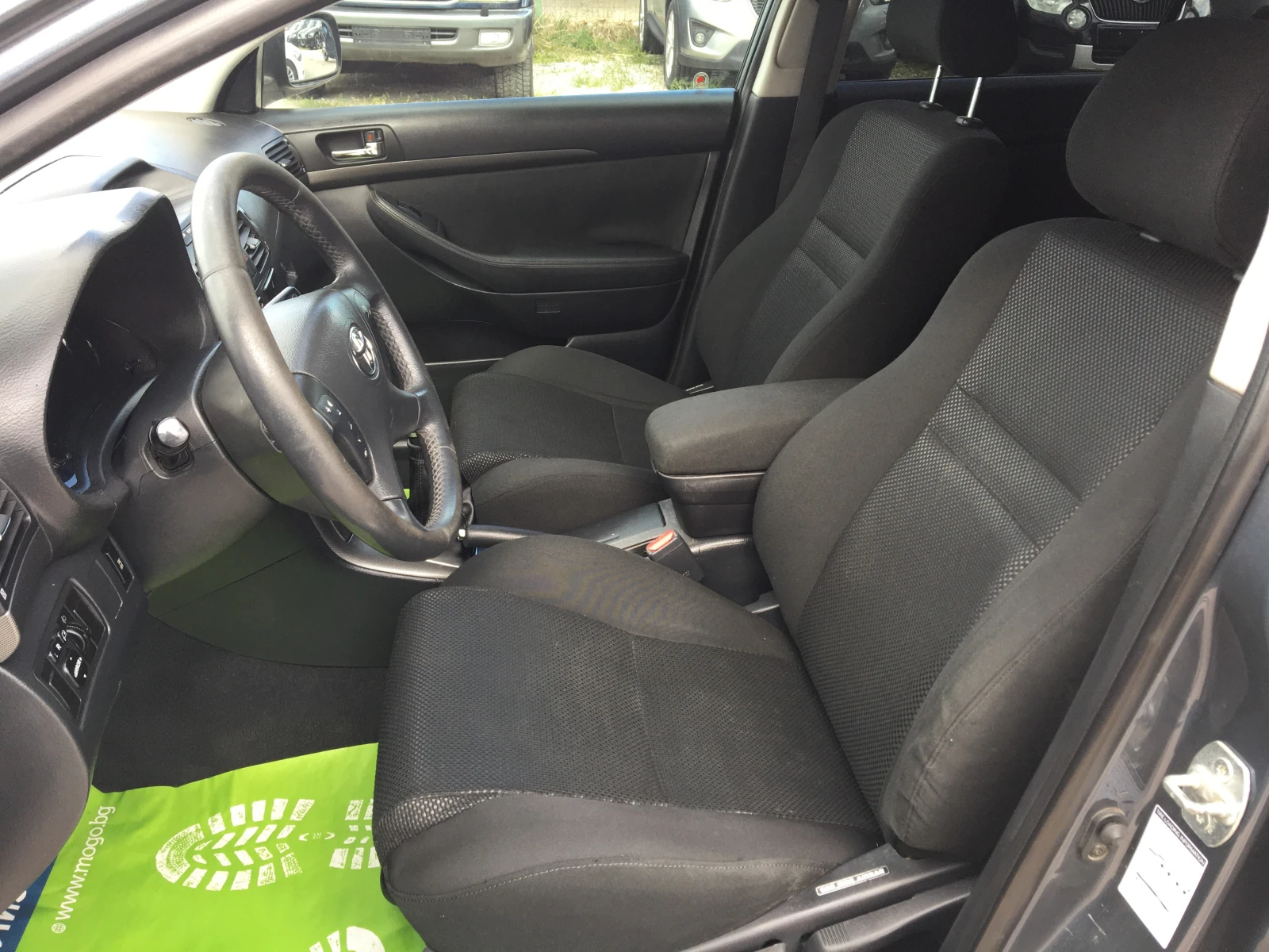 Toyota Avensis 2.2D-4D 150kc Italia, снимка 12 - Автомобили и джипове - 54147735