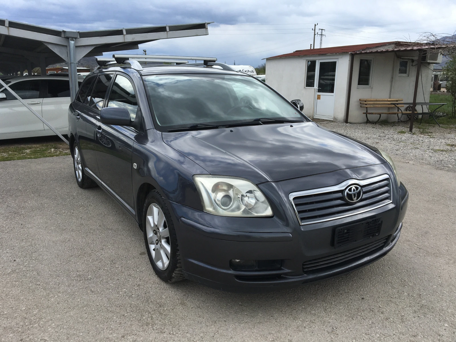 Toyota Avensis 2.2D-4D 150kc Italia, снимка 2 - Автомобили и джипове - 54147735