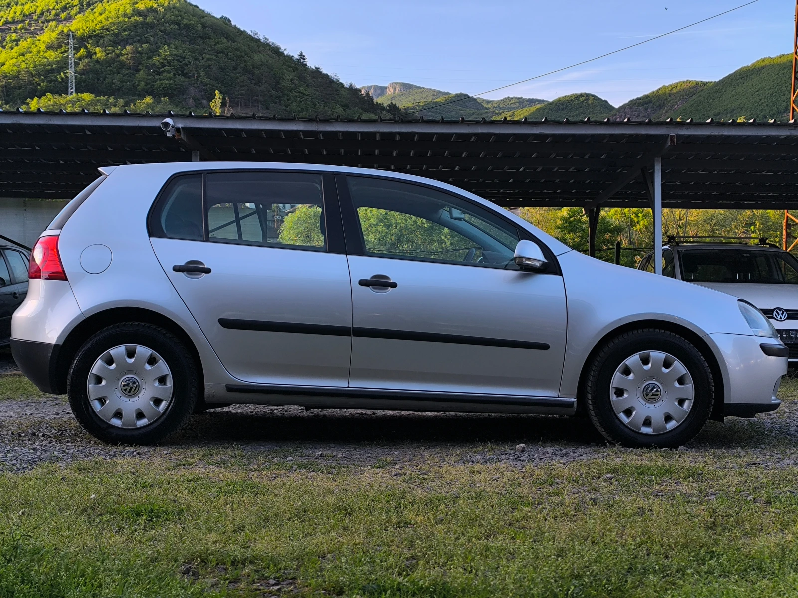 VW Golf -1.9TDI-105кс-КЛИМАТИК-ОТЛИЧЕН !!!, снимка 2 - Автомобили и джипове - 54727144