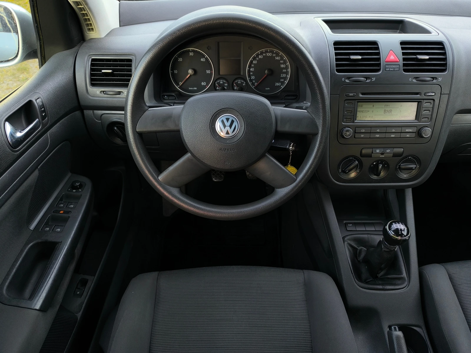 VW Golf -1.9TDI-105кс-КЛИМАТИК-ОТЛИЧЕН !!!, снимка 11 - Автомобили и джипове - 54727144