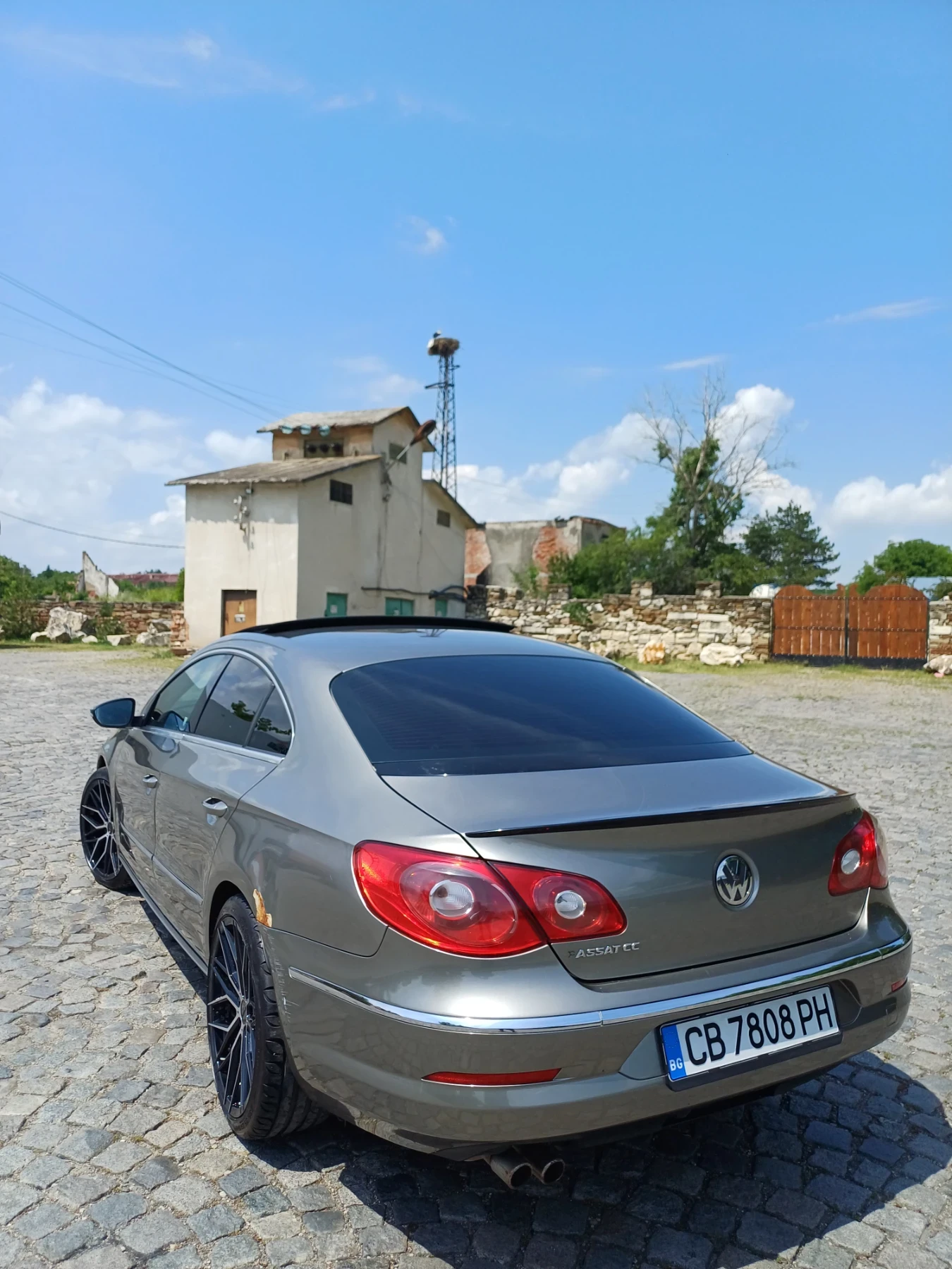 VW CC 1.8Т Оригинална Газ, снимка 4 - Автомобили и джипове - 54800917