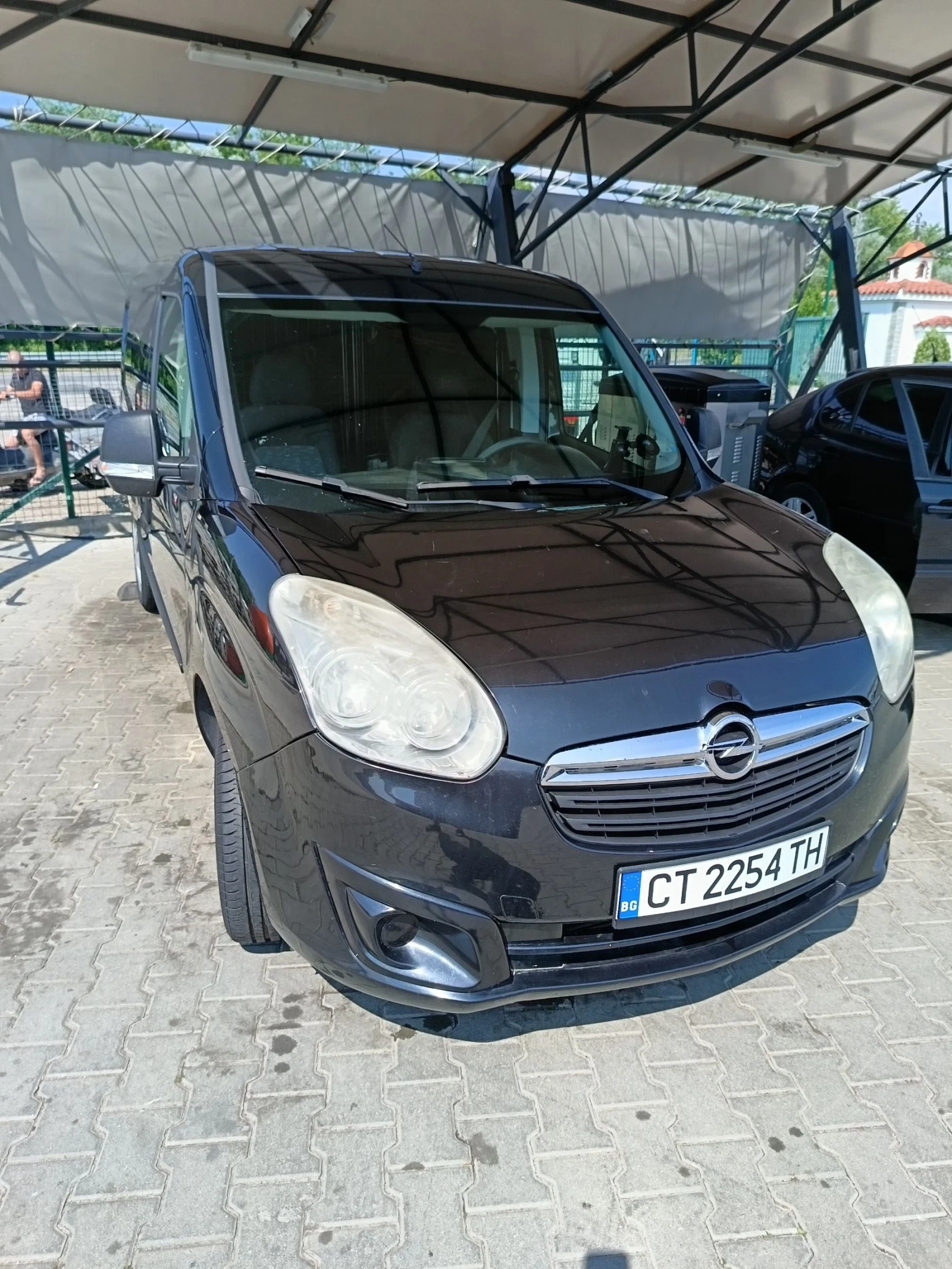 Opel Combo, снимка 2 - Автомобили и джипове - 55703057