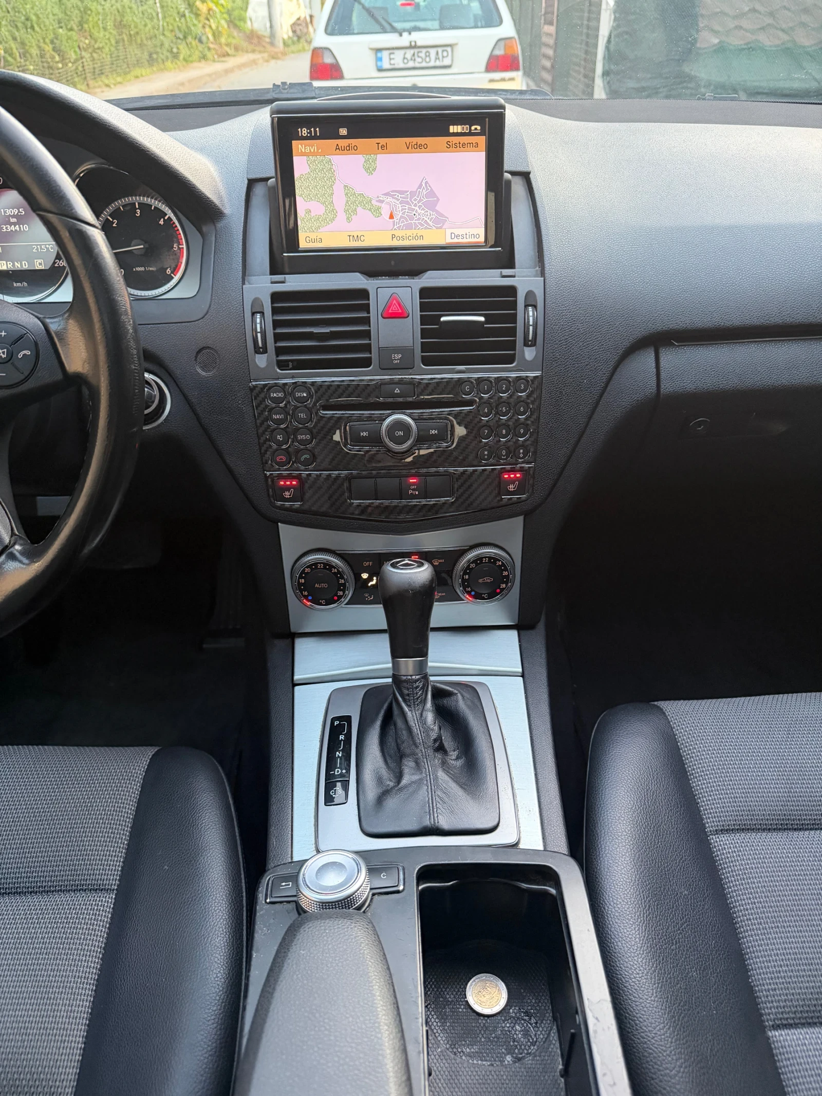 Mercedes-Benz C 250 Автомат шибидах навигация, снимка 12 - Автомобили и джипове - 55853208